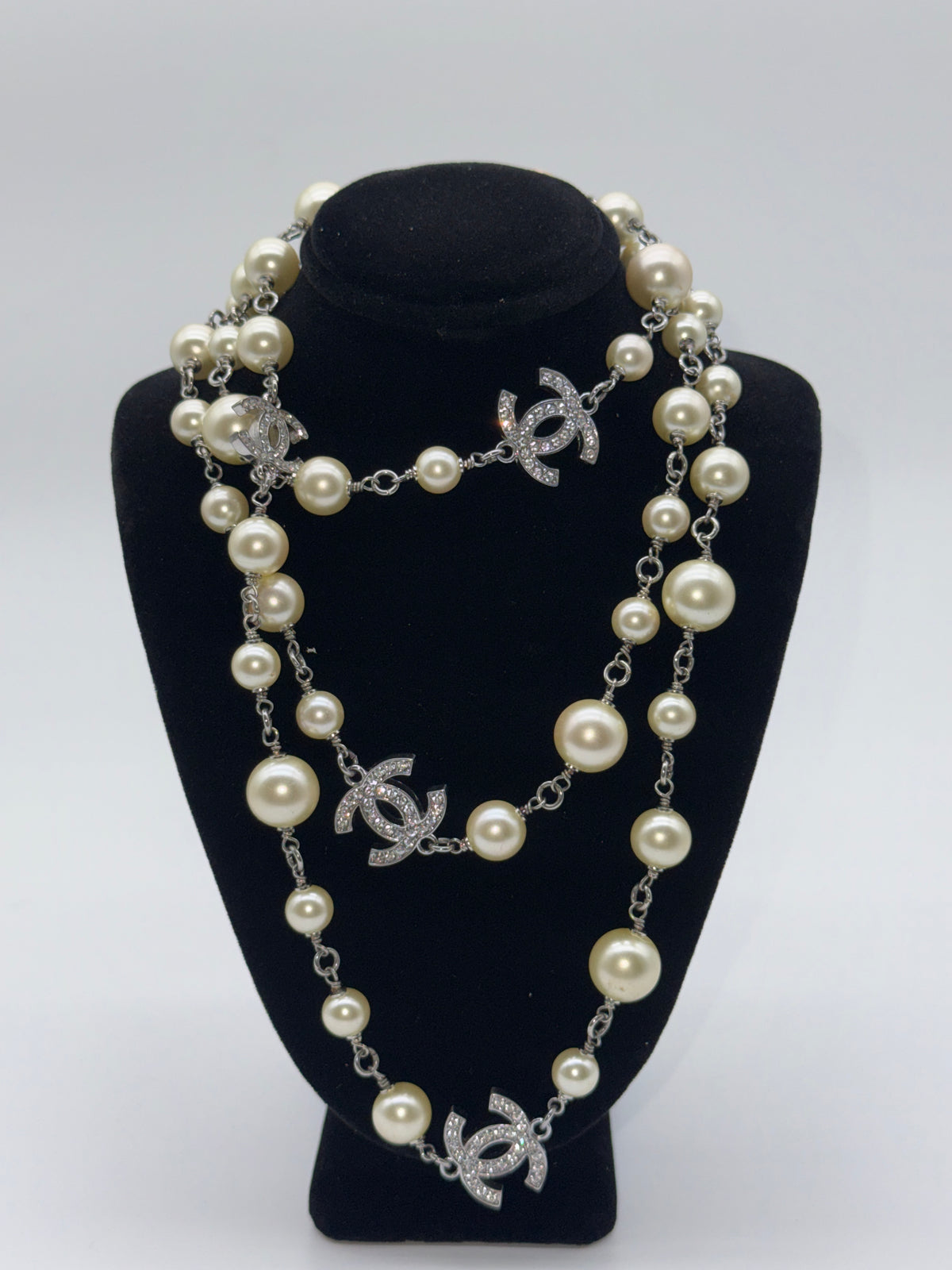 Chanel pearls
